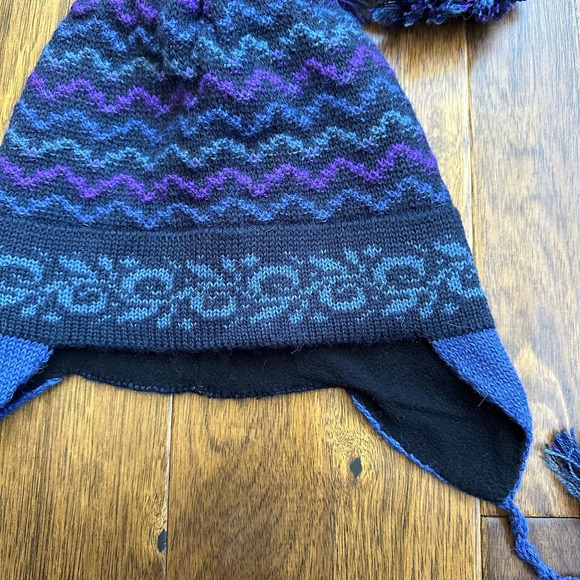 Peruvian Link alpaca winter hat beanie ear flaps pompoms - Picture 5 of 9